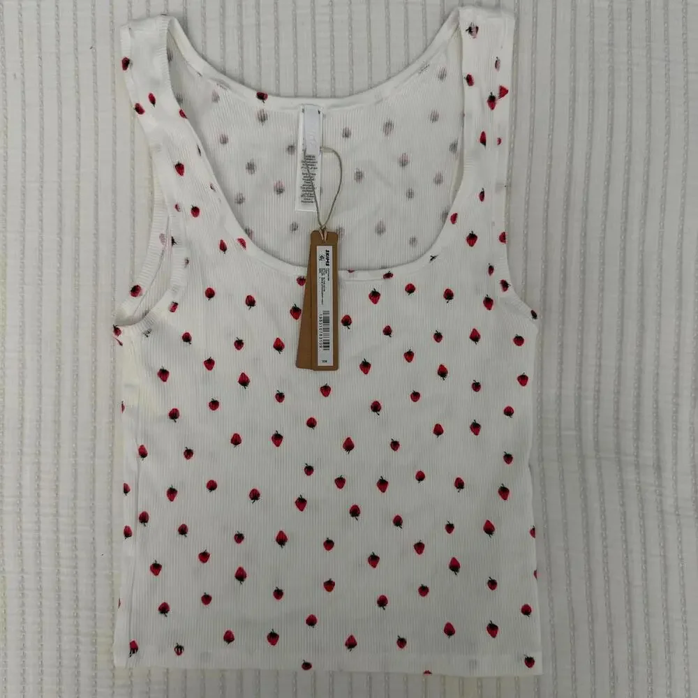 NWT Skims Ccotton Rib Tank White Snow Strawberry Print Size L - Picture 3 of 8